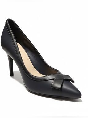 Black Pointed-Toe High Heel Pumps with Bow